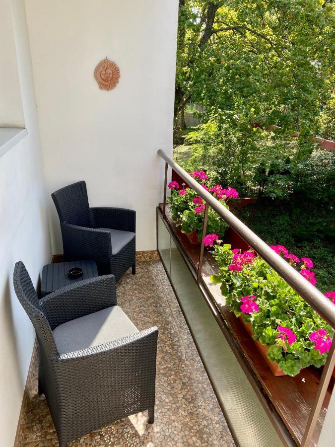 Apartment On Gellert Hill Downtown With Free Garage & Castle View Budapest Luaran gambar