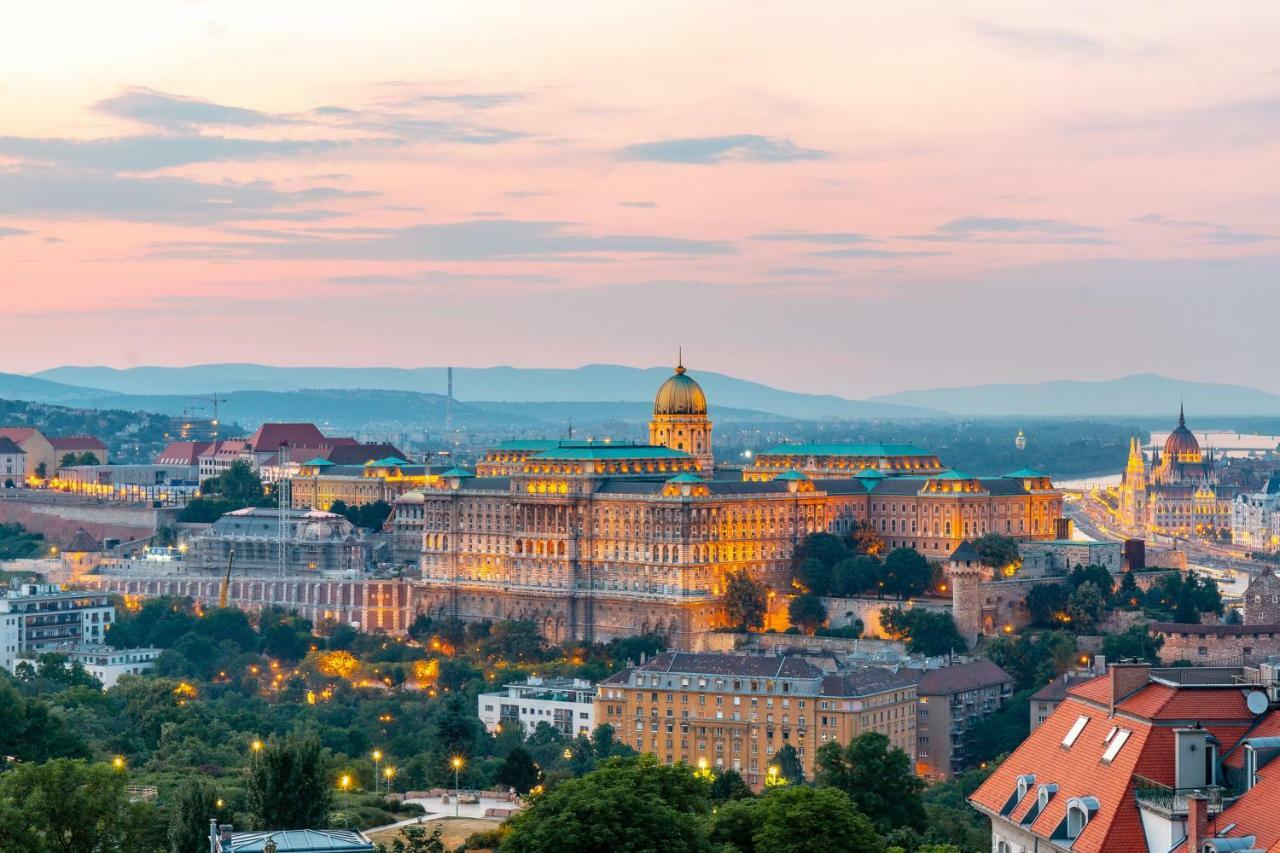 Apartment On Gellert Hill Downtown With Free Garage & Castle View Budapest Luaran gambar